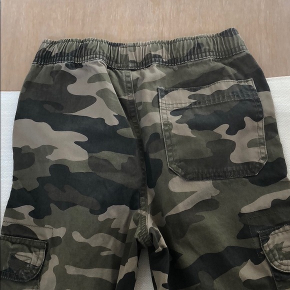 Children’s Place Camo Pants with adjustable waist. - Picture 3 of 4